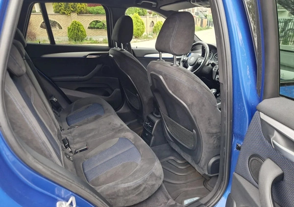 BMW X1 cena 109000 przebieg: 146000, rok produkcji 2017 z Warszawa małe 211